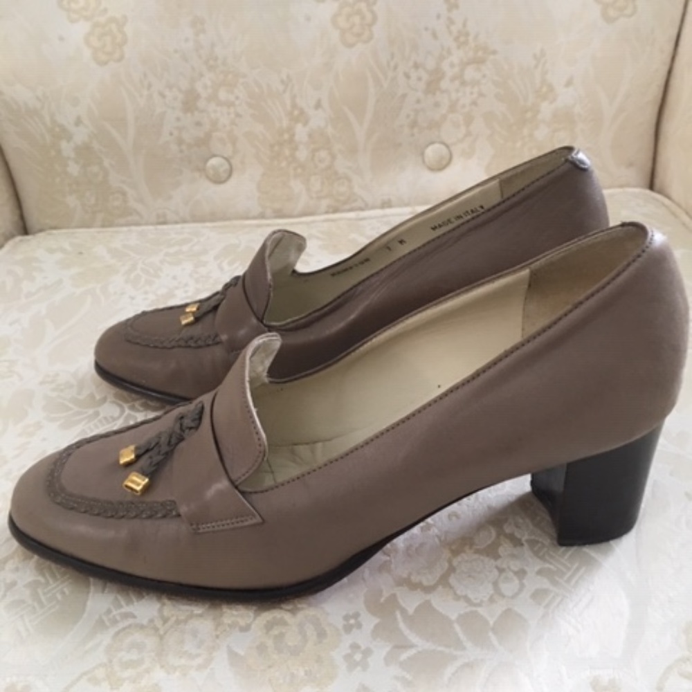 BALLY Switzerland Styleflex Hampton Pumps 7 M
